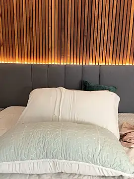 EmiilyAdams  online show from 01/10/26, 10:27