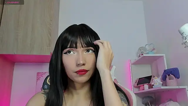 Snapshot of Artic_love chatting on 10/16/25, 12:41 Artic love online show from 10/16/25, 12:41