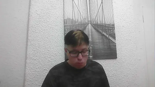 bisexualboy05 online show from 11/13/25, 06:01