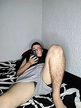 bisexualboy05 online show from 09/20/25, 07:52