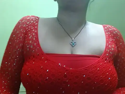 LOVERIAKOL online show from 05/12/26, 06:03