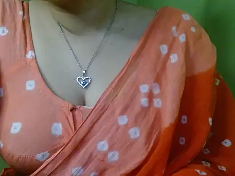 LOVERIAKOL online show from 02/24/26, 06:53