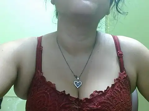 LOVERIAKOL online show from 04/07/26, 06:54