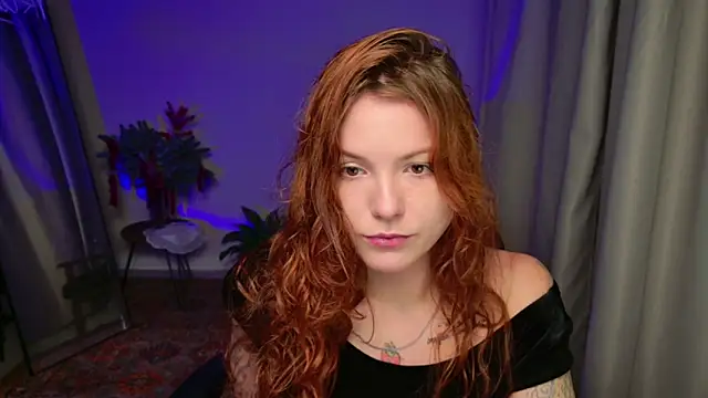 Elsie Ginger online show from 12/17/25, 09:53