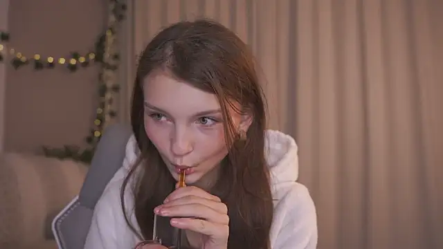 CindyGarrison online show from 09/29/25, 01:12