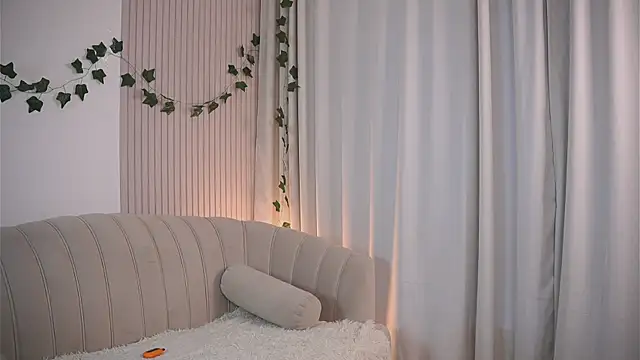 CindyGarrison online show from 03/14/25, 03:59