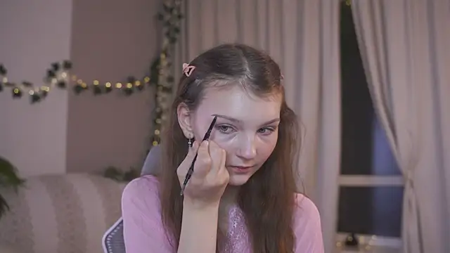 CindyGarrison online show from 10/23/25, 01:26