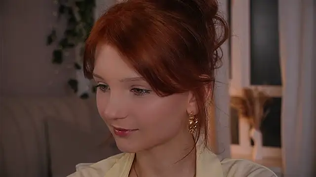 Snapshot of CindyGarrison chatting on 06/20/26, 10:37 CindyGarrison online show from 06/20/26, 10:37