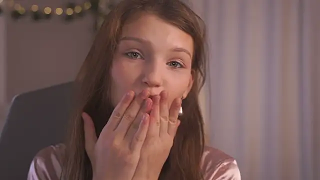 CindyGarrison online show from 10/11/25, 01:50