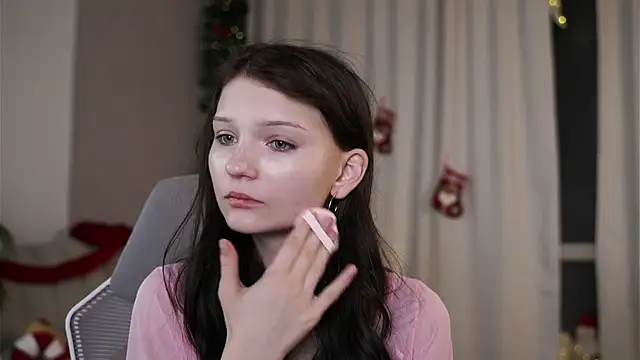 CindyGarrison online show from 12/15/25, 12:16