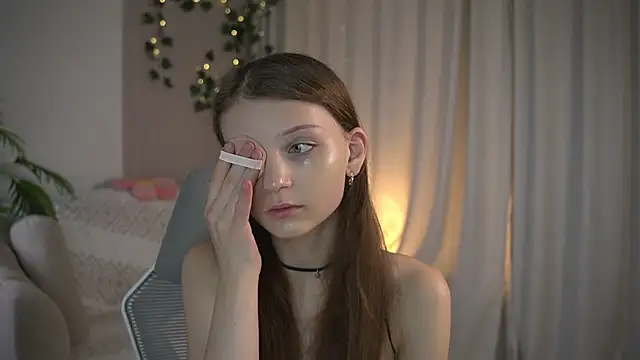 CindyGarrison online show from 11/12/25, 11:41