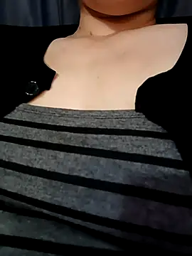 Snapshot of Sexy_ass1313 chatting on 11/06/25, 02:15 Sexy ass1313 online show from 11/06/25, 02:15