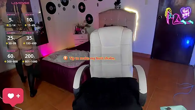 vampirellaa crazy  online show from 07/15/26, 07:21