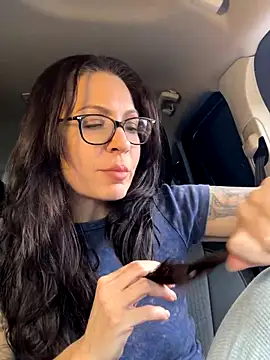 BeautifulMesss online show from 10/30/25, 02:47