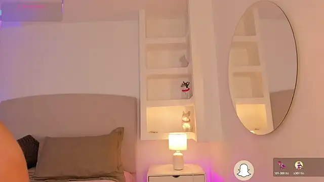 Snapshot of nathalynbarnes chatting on 10/21/25, 10:58 nathalynbarnes online show from 10/21/25, 10:58