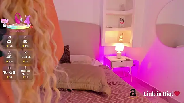 Snapshot of nathalynbarnes chatting on 10/03/25, 11:01 nathalynbarnes online show from 10/03/25, 11:01