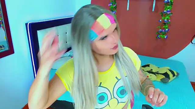 TaylorMon online show from 12/03/25, 03:44