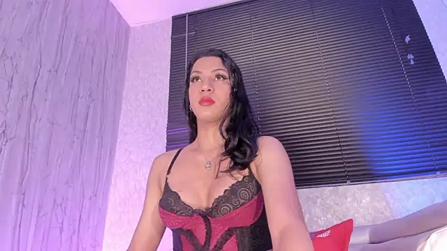 LaiilyBell12 online show from 03/04/26, 12:35