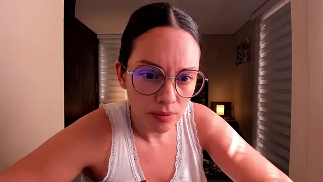 anabel 025 online show from 12/16/25, 04:00