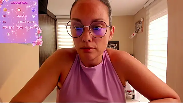 Snapshot of anabel_025 chatting on 05/28/26, 09:10 anabel 025 online show from 05/28/26, 09:10
