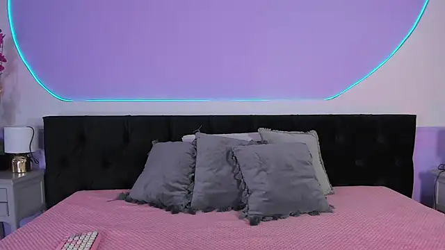 Julieta Cortes   online show from 11/05/25, 11:57