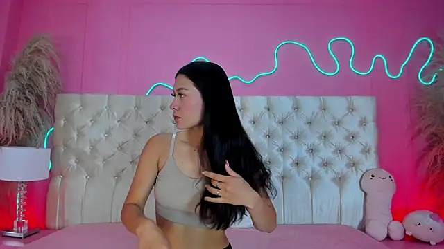 Julieta Cortes   online show from 03/24/26, 12:38