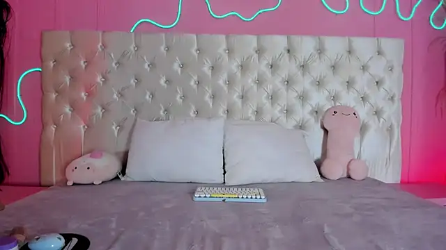 Snapshot of Julieta_Cortes__ chatting on 02/03/26, 12:10 Julieta Cortes online show from 02/03/26, 12:10