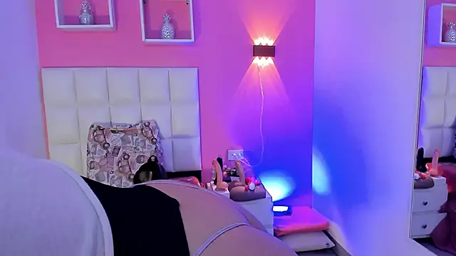 Alanna hot3 online show from 10/10/25, 07:36