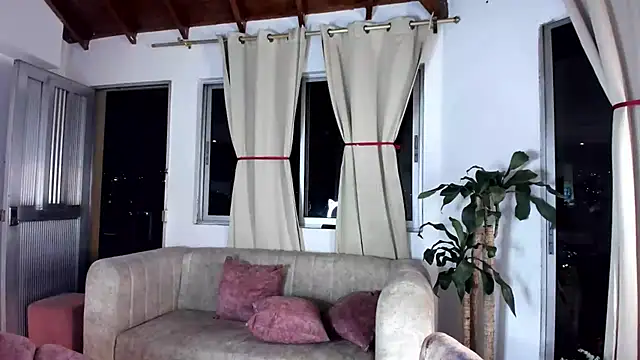 IsaFontanna online show from 03/19/25, 01:43