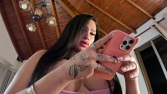 IsaFontanna online show from 05/17/26, 12:43