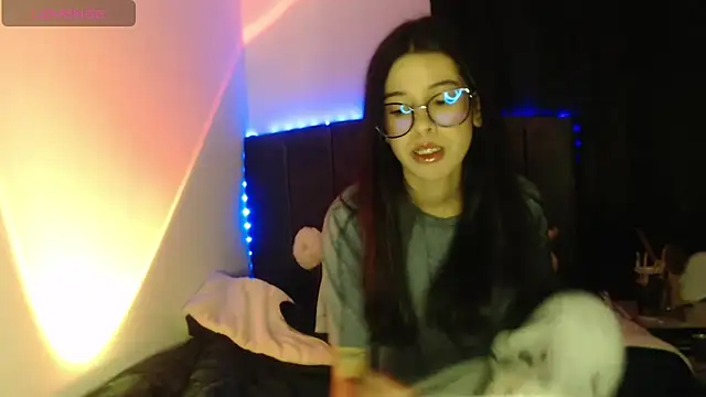 Snapshot of ily_bea chatting on 10/02/25, 12:36 ily bea online show from 10/02/25, 12:36