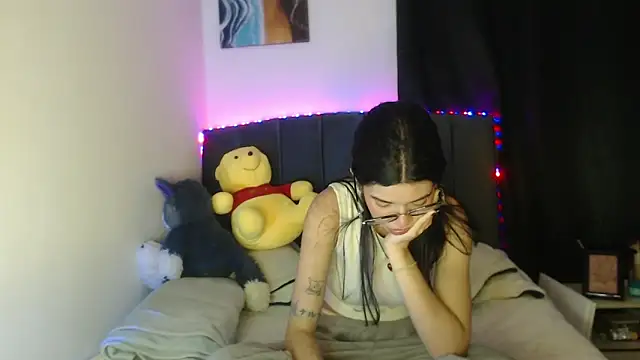 ily bea online show from 04/28/26, 01:59