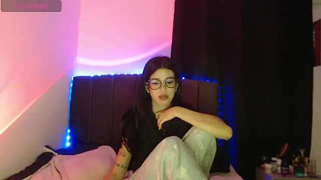 ily bea online show from 12/22/25, 01:17