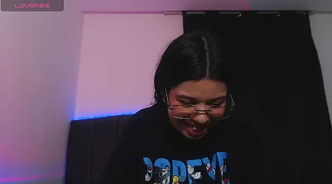 Snapshot of ily_bea chatting on 01/18/25, 02:14 ily bea online show from 01/18/25, 02:14