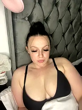 riri bstvx online show from 10/14/25, 04:07