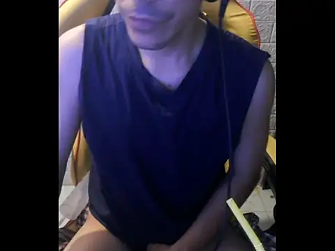 cloudyth1994 online show from 02/14/26, 06:19