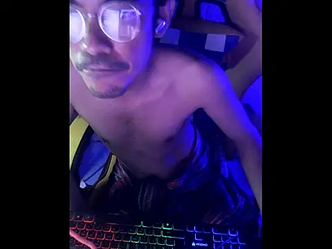 cloudyth1994 online show from 01/05/26, 05:27