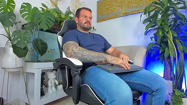 Johnnygrayson1 online show from 04/08/26, 02:13