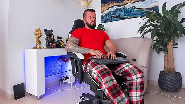 Snapshot of Johnnygrayson1 chatting on 01/11/26, 08:16 Johnnygrayson1 online show from 01/11/26, 08:16