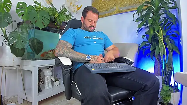 Johnnygrayson1 online show from 04/09/26, 11:33