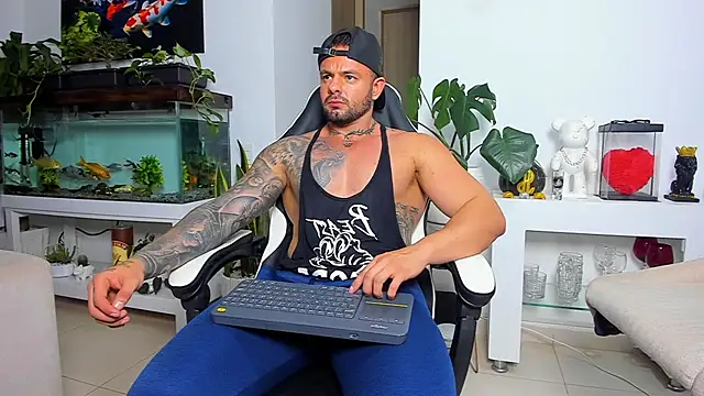 Snapshot of Johnnygrayson1 chatting on 11/05/25, 11:08 Johnnygrayson1 online show from 11/05/25, 11:08