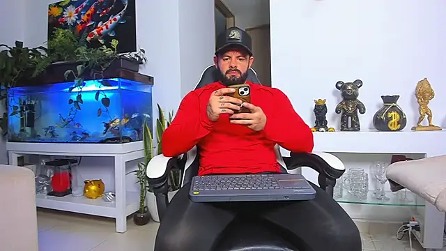 Snapshot of Johnnygrayson1 chatting on 01/06/26, 11:42 Johnnygrayson1 online show from 01/06/26, 11:42