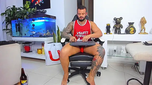 Snapshot of Johnnygrayson1 chatting on 12/19/25, 02:37 Johnnygrayson1 online show from 12/19/25, 02:37