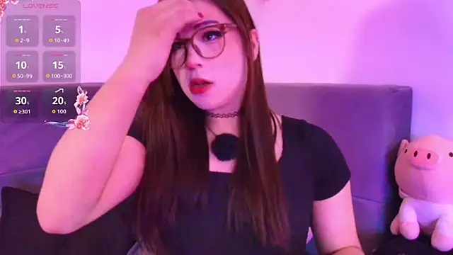 Snapshot of Yuri_Stars chatting on 02/06/26, 05:14 Yuri Stars online show from 02/06/26, 05:14