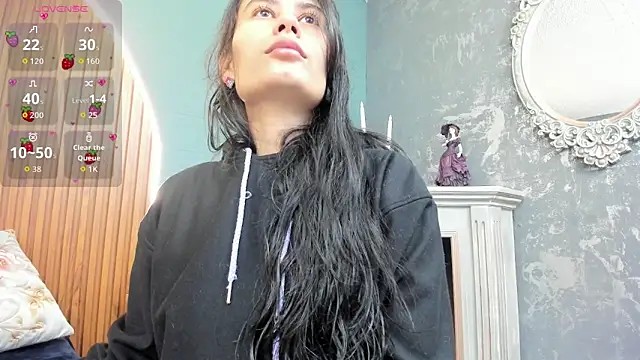 NayeCloud online show from 11/07/25, 03:33