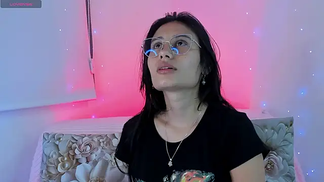 NayeCloud online show from 03/22/26, 05:32