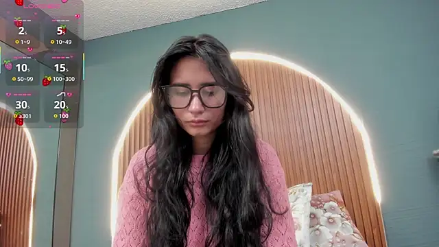 NayeCloud online show from 11/27/25, 03:40