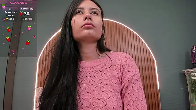 NayeCloud online show from 11/08/25, 03:32