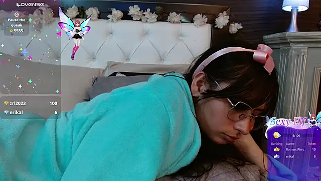 NayeCloud online show from 03/20/25, 06:52