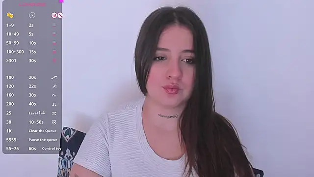 Sabrina Lennox online show from 12/23/25, 03:17